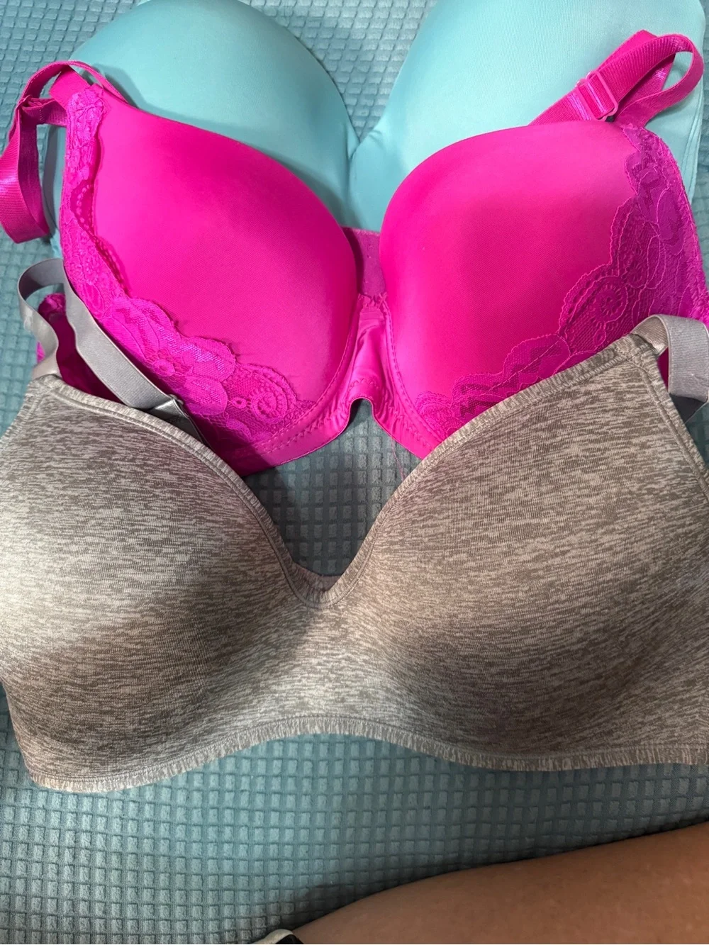 Women’s bundle sz 36 dd Bra - Pink underwire ,wireless Gray and blue - Picture 3 of 6